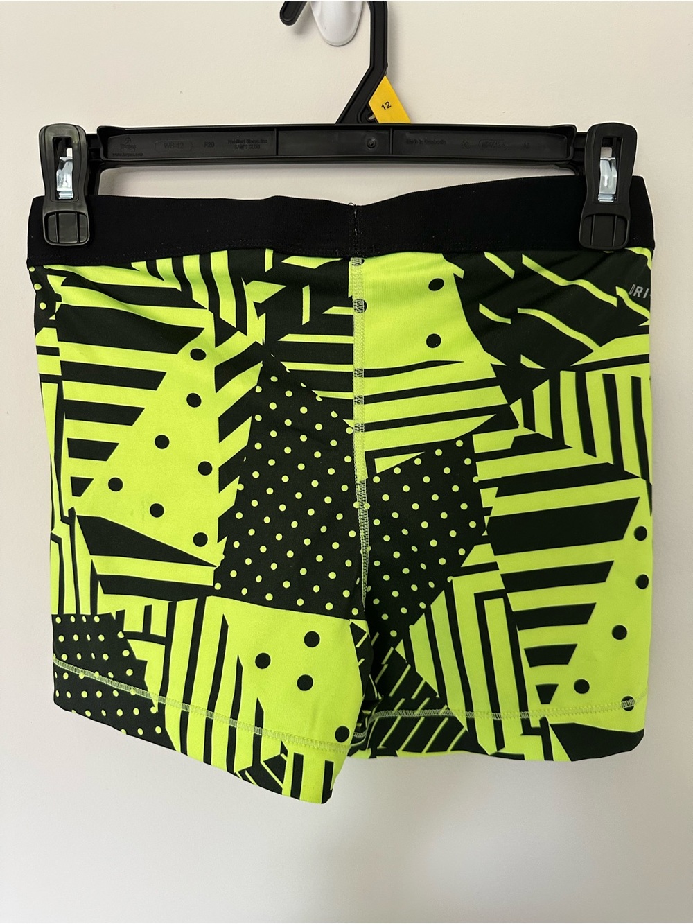 Nike Pro Black & Neon Lime Geometric Training Shorts - Picture 2 of 4